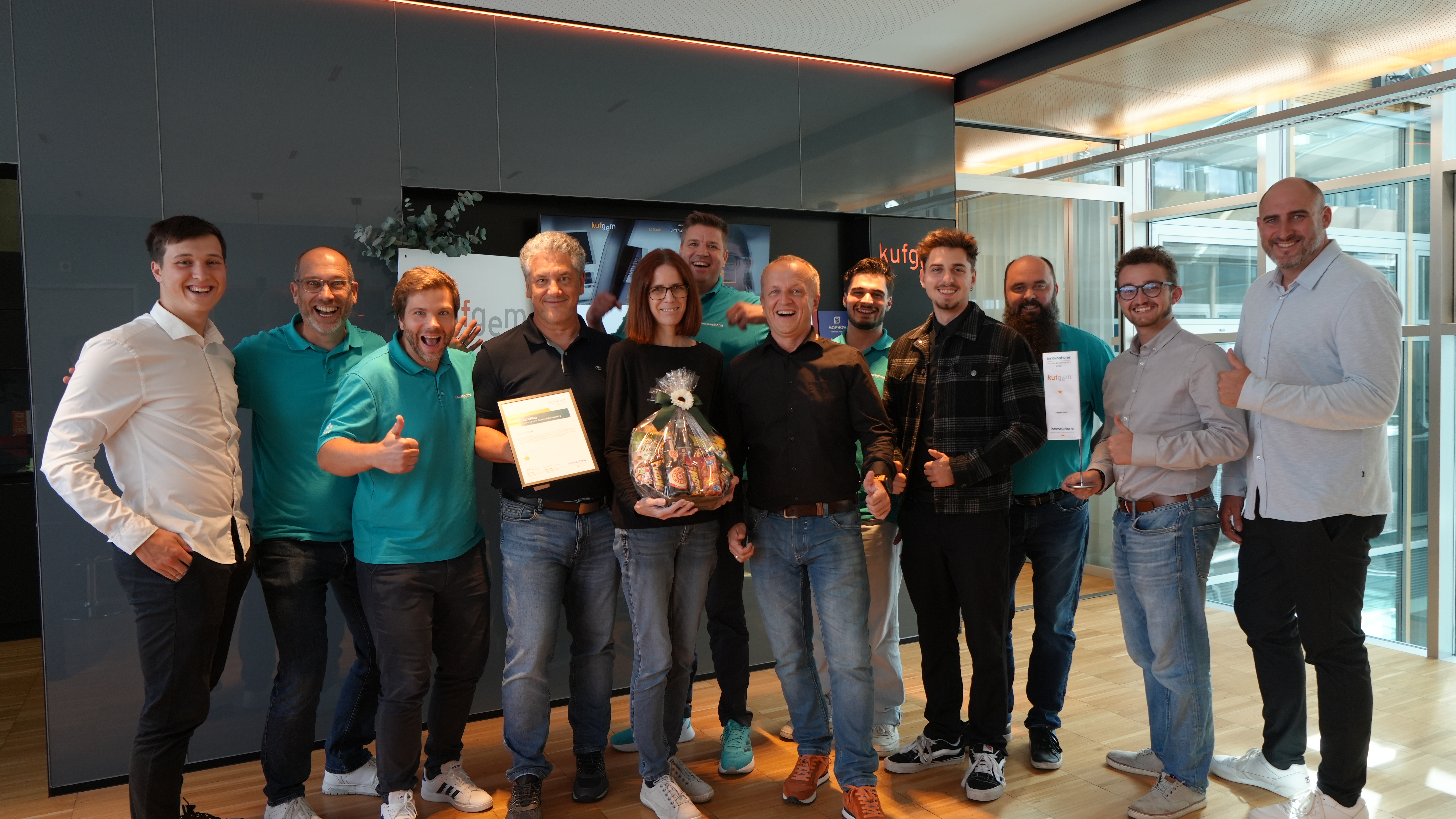 Überreichung des neuen Partner Status