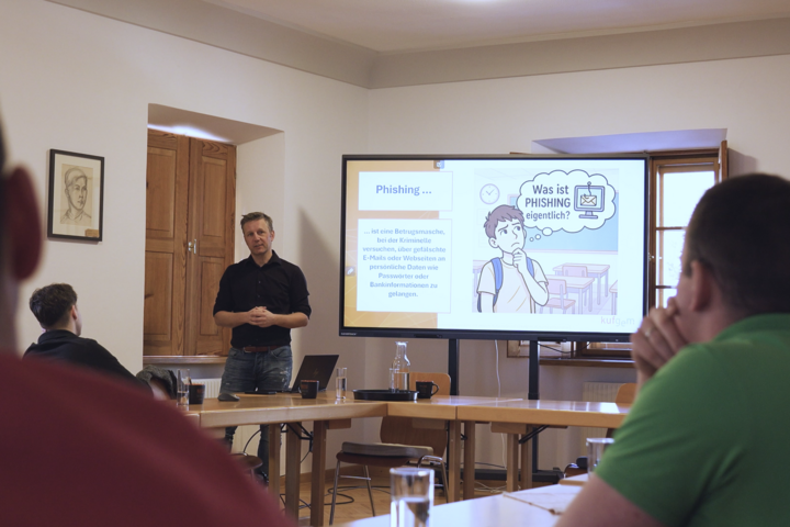 Dorfbeuern macht's vor: Phishing-Simulation für mehr Sicherheit
